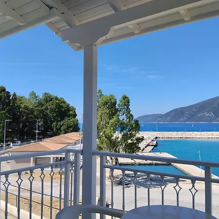 Kostas *