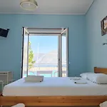 Kostas *