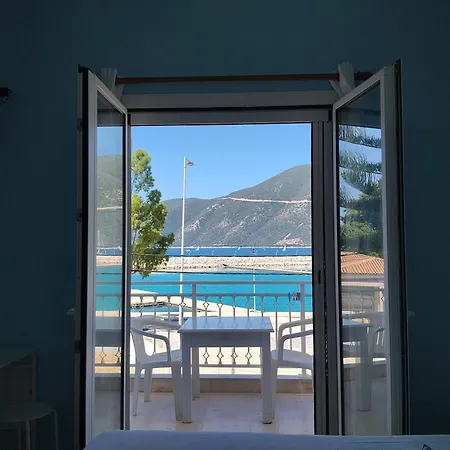 Kostas 아파트 *